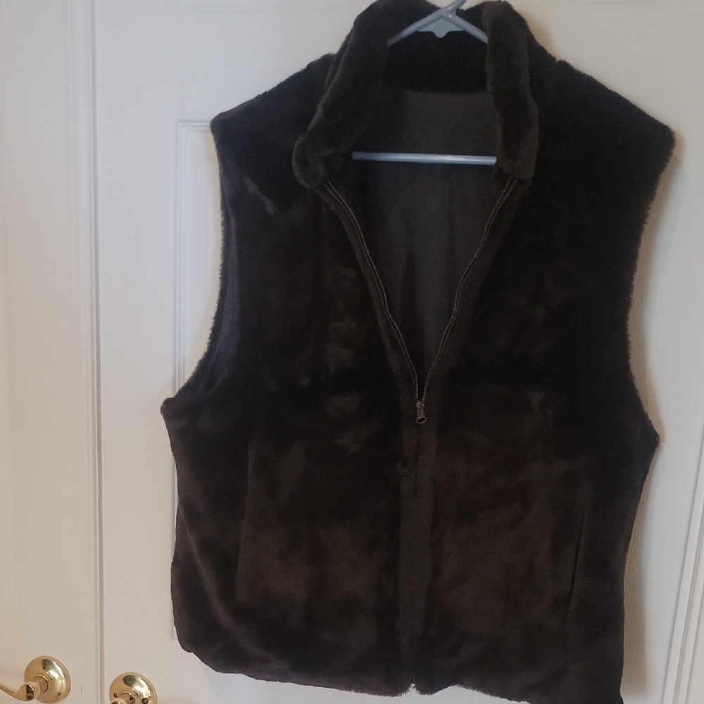 Reversible Dark Brown Vest By Blassport.